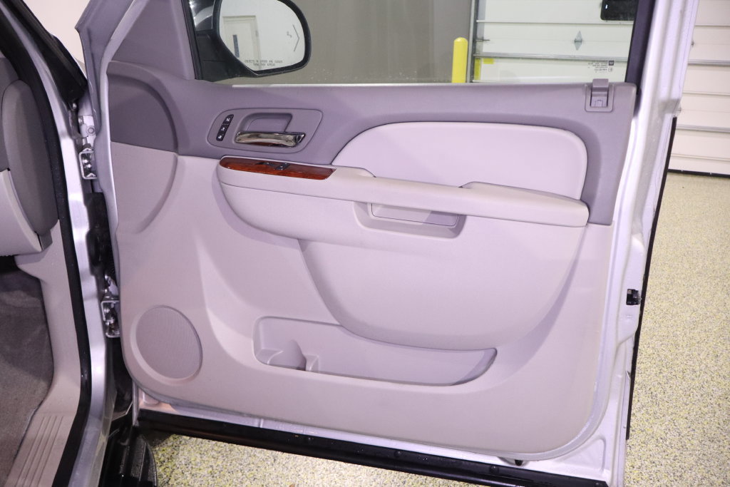 Used 2013 GMC Yukon SLT w/ Texas Edition RWD image 43