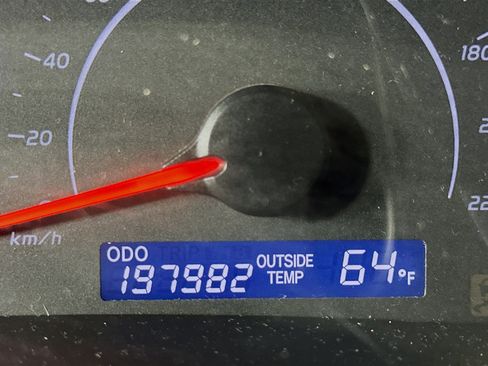 Used 2011 Toyota Camry LE w/ LE Extra-Value Pkg image 21