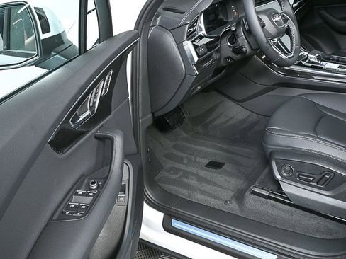New 2026 Audi Q7 3.0T Premium image 8
