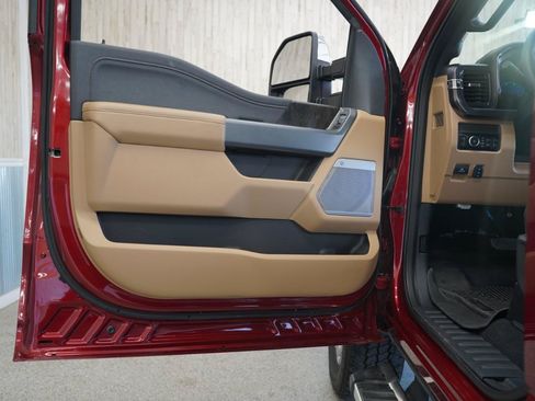 Used 2025 Ford F250 Lariat w/ Chrome Package AWD/4WD image 28