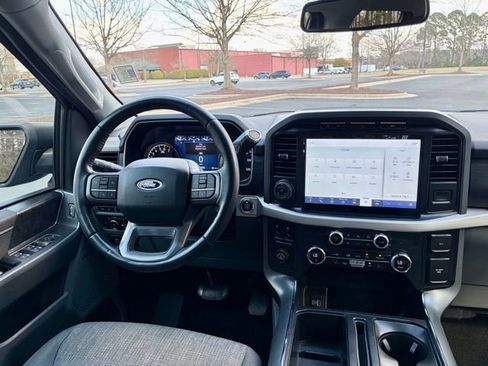 Used 2021 Ford F150 XLT w/ Equipment Group 302A High image 19