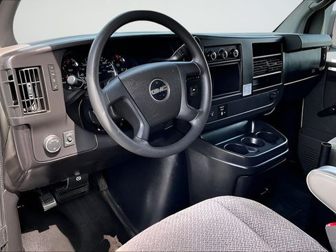 Used 2012 GMC Savana 2500 RWD image 11