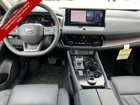 New 2026 Nissan Rogue Platinum w/ Platinum Premium Package AWD/4WD image 3