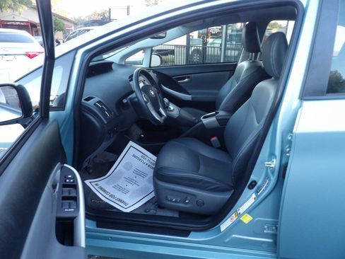 Used 2014 Toyota Prius Four FWD image 8