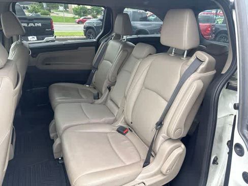 Used 2018 Honda Odyssey Elite image 12