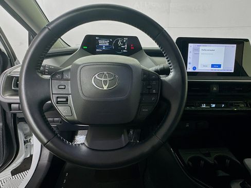 Used 2023 Toyota Prius LE FWD image 15