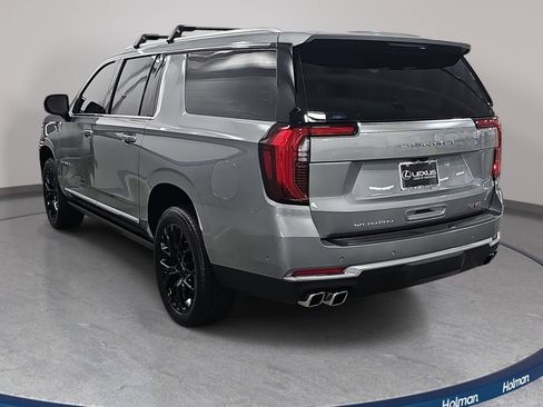 Used 2026 GMC Yukon XL Denali w/ Sun & Power Step Package AWD/4WD image 8