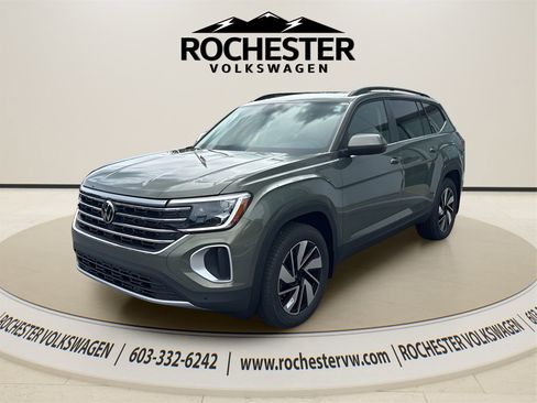 New 2026 Volkswagen Atlas SE image 2