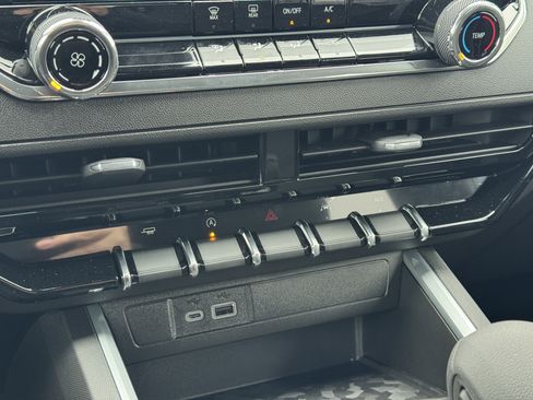 New 2026 Chevrolet Colorado W/T w/ WT Convenience Package II image 22