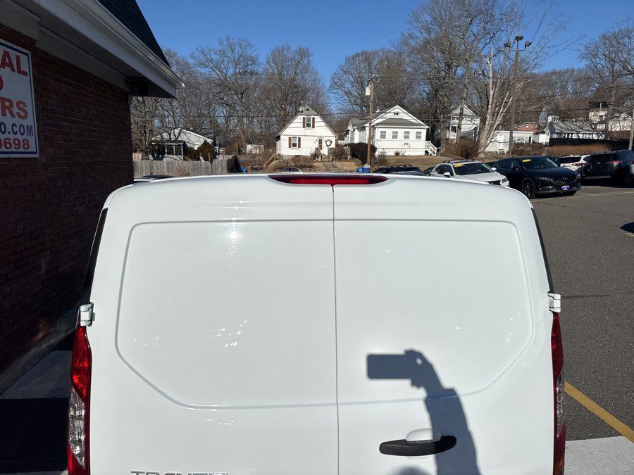 Used 2022 Ford Transit Connect XL FWD image 9