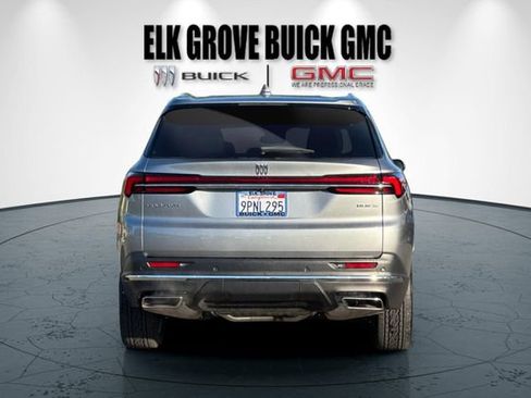 Used 2025 Buick Enclave Preferred FWD image 5