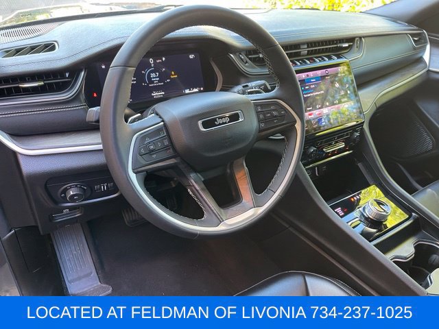 Used 2024 Jeep Grand Cherokee Limited AWD/4WD image 10