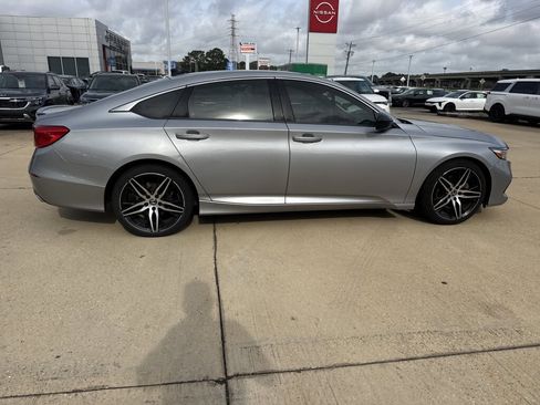 Used 2021 Honda Accord Sport image 14