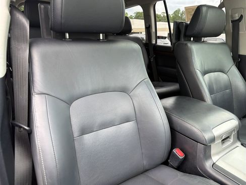 Used 2018 Toyota Land Cruiser AWD/4WD image 44