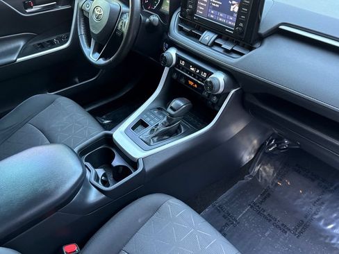 Used 2020 Toyota RAV4 XLE w/ XLE Grade Weather Package AWD/4WD image 13