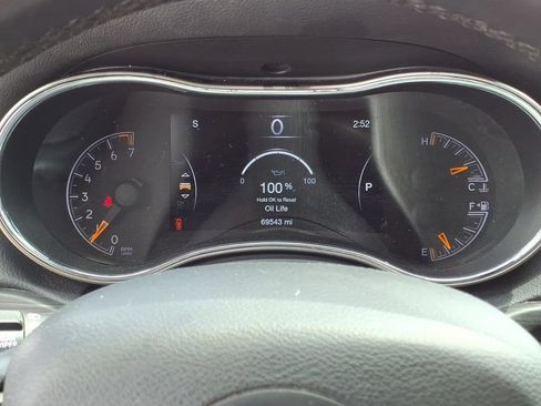 Used 2022 Jeep Grand Cherokee Laredo X AWD/4WD image 19