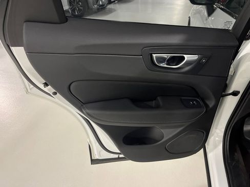 Certified 2024 Volvo XC60 B5 Ultimate w/ Protection Package Premier AWD/4WD image 22