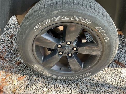 Used 2018 RAM 1500 Big Horn AWD/4WD image 23