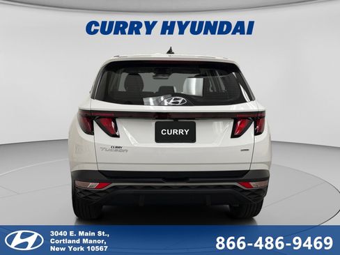 Used 2023 Hyundai Tucson SE image 4