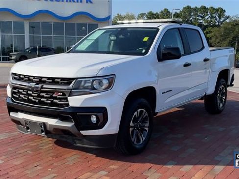Used 2022 Chevrolet Colorado Z71 image 6