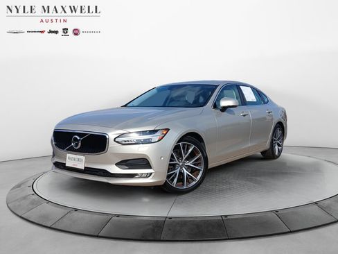 Used 2018 Volvo S90 T5 Momentum w/ Convenience Package FWD image 1