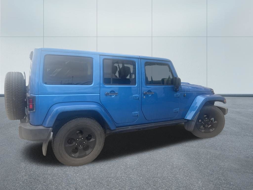 Used 2015 Jeep Wrangler Unlimited Sahara AWD/4WD image 2