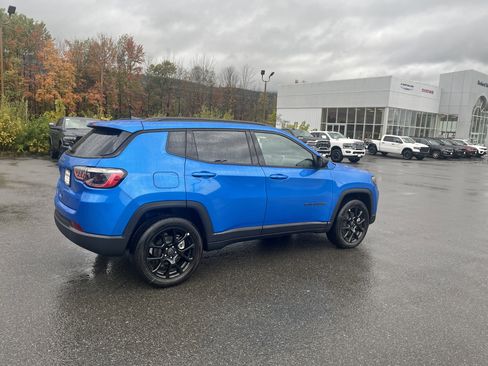 New 2026 Jeep Compass Latitude image 3