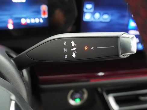 Used 2024 Chevrolet Traverse RS w/ LPO, Floor Liner Package FWD image 26