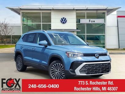 New 2025 Volkswagen Taos SE