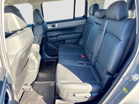 Used 2025 Hyundai Santa Fe XRT image 26