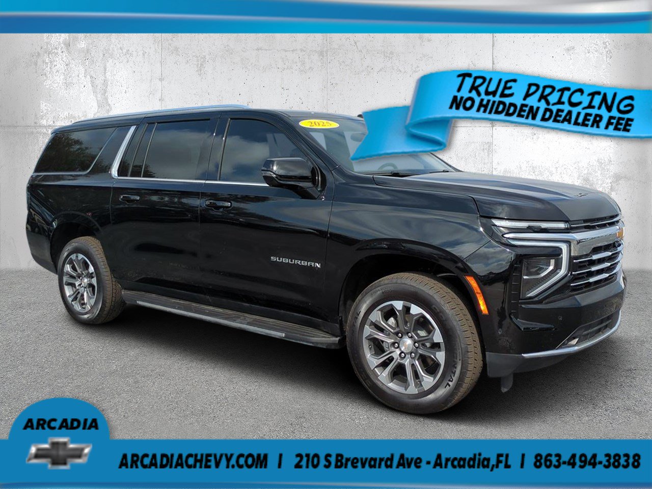 Used 2025 Chevrolet Suburban LT w/ Comfort Package RWD image 1