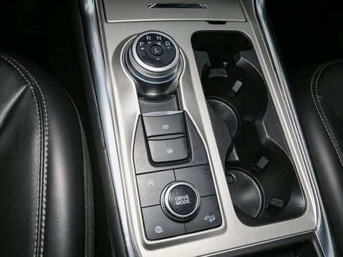 Used 2023 Ford Explorer XLT w/ Equipment Group 202A image 29