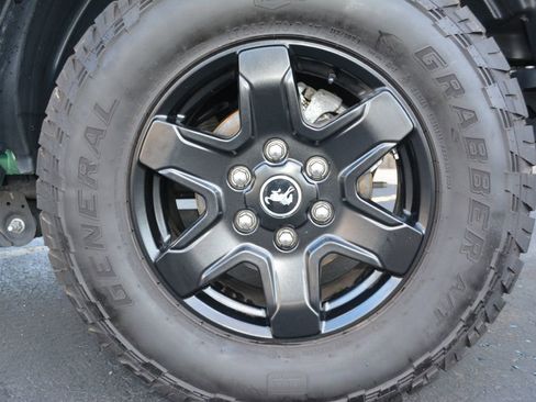 Used 2024 Ford Bronco Black Diamond image 7