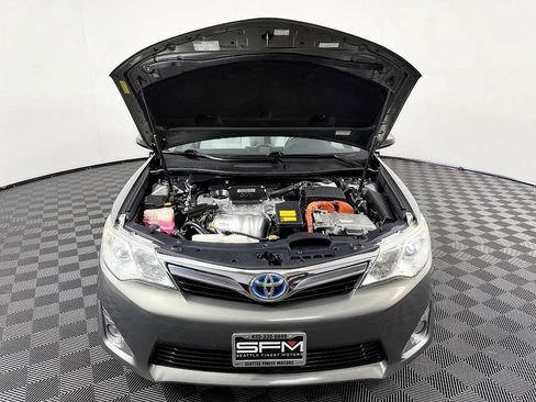 Used 2012 Toyota Camry XLE w/ Leather Pkg FWD image 20