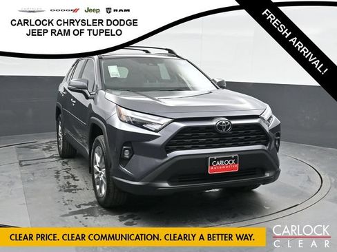 Used 2025 Toyota RAV4 XLE Premium w/ Weather Package AWD/4WD image 7