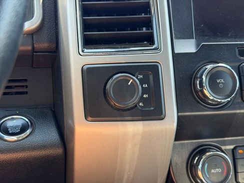 Used 2019 Ford F150 Lariat AWD/4WD image 24