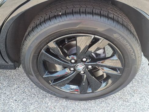 Certified 2025 Buick Encore GX Sport Touring w/ Comfort Package AWD/4WD image 9