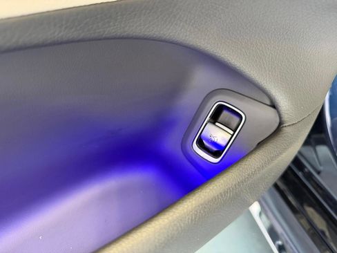 Used 2022 Mercedes-Benz S 580 4MATIC Sedan w/ AMG Line Package image 16