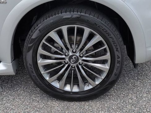 Used 2018 INFINITI QX80 2WD w/ Deluxe Technology Package image 11