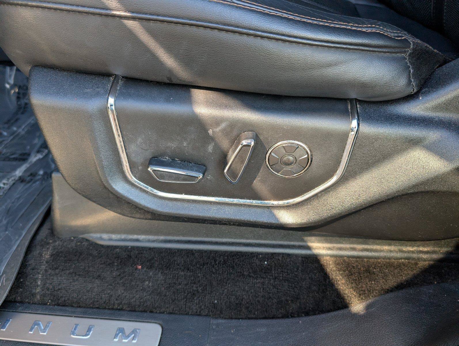 Used 2018 Ford Expedition Platinum RWD image 14