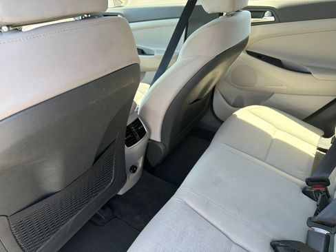 Used 2020 Hyundai Tucson SEL FWD image 24