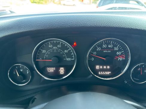 Used 2018 Jeep Wrangler Unlimited Rubicon AWD/4WD image 29