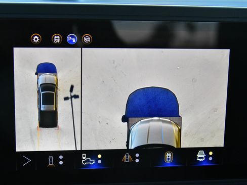 Used 2024 Chevrolet Silverado EV W/T image 21