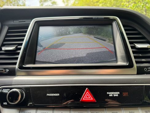 Used 2019 Hyundai Sonata Limited w/ Ultimate Package 02 image 16