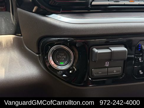 New 2026 GMC Sierra 1500 SLT AWD/4WD image 17