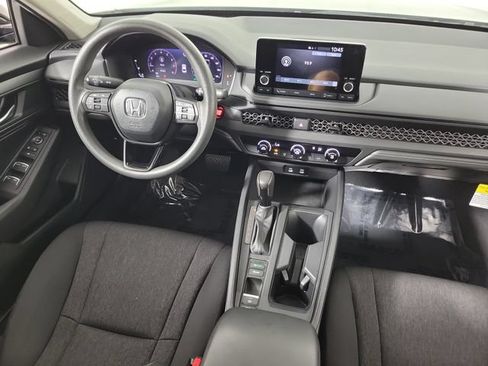 Used 2025 Honda Accord LX image 15