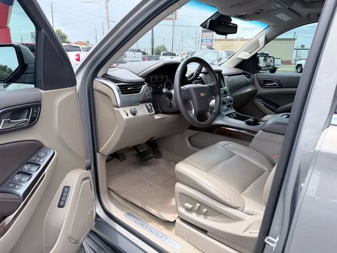Used 2018 Chevrolet Tahoe LT w/ Texas Edition Package RWD image 4
