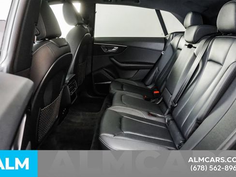 Used 2021 Audi Q8 AWD/4WD image 17