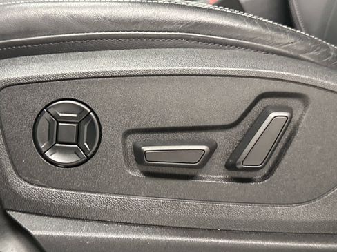 Used 2023 Audi e-tron Premium AWD/4WD image 12