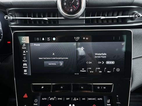 Used 2023 Maserati Grecale GT image 57